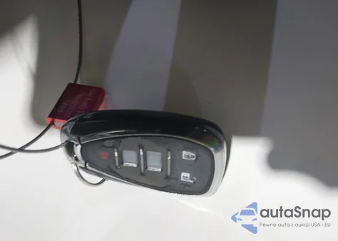 2021 Chevrolet Malibu Fwd Lt z USA, uszkodzony, nr VIN 1G1ZD5ST7MF067738